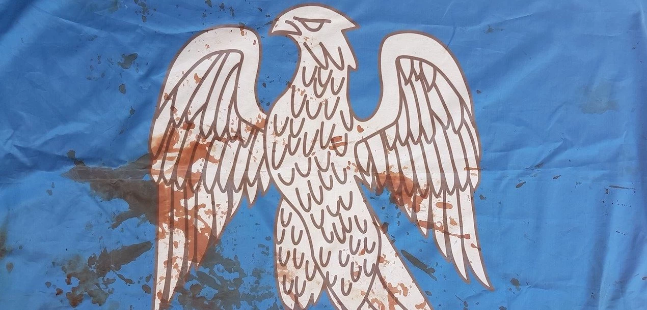 Η ματωμένη σημαία του Πισοδερίου στο συλλαλητήριο στο Σύνταγμα (βίντεο)